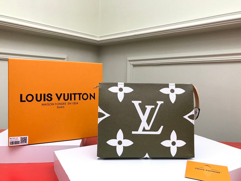 Luxurious Totes - Latest - 720