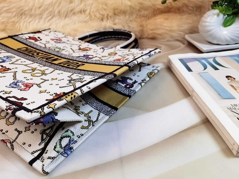 Luxurious Totes - Latest - 6236
