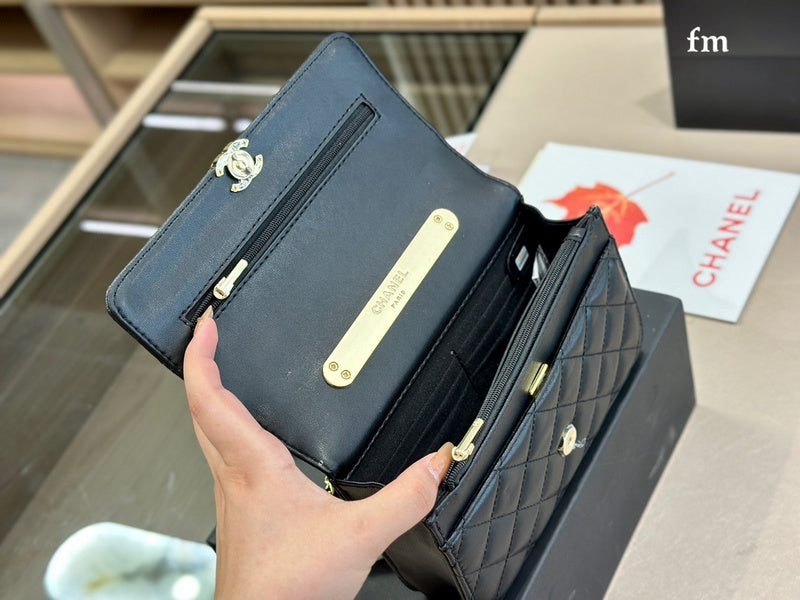 Luxurious Totes - CNL3 Bags - 136