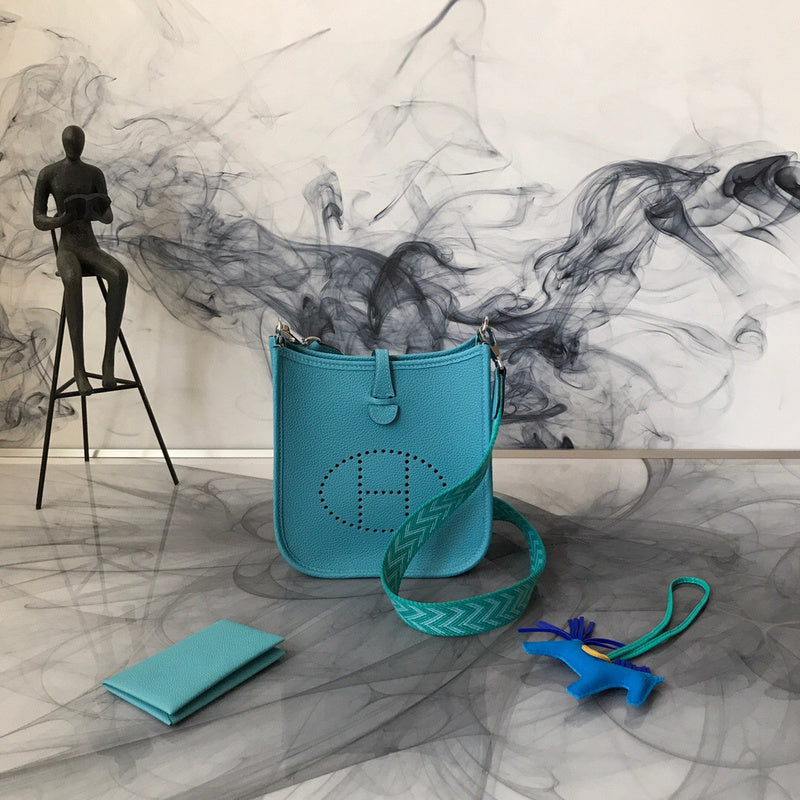 Luxurious Totes - Latest - 6834
