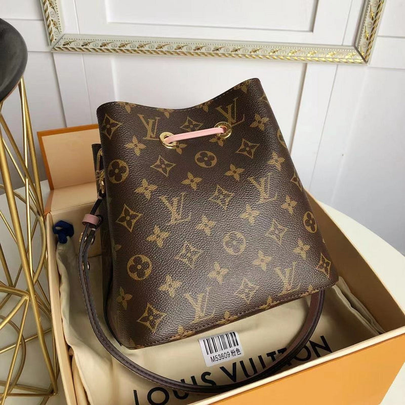 LOV - Luxurious Totes - 2623