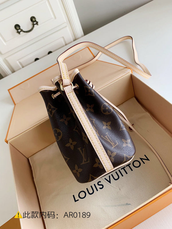 Luxurious Totes - Latest - 9758