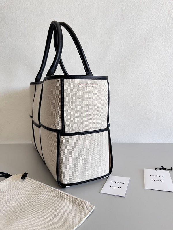 Luxurious Totes - Latest - 6980