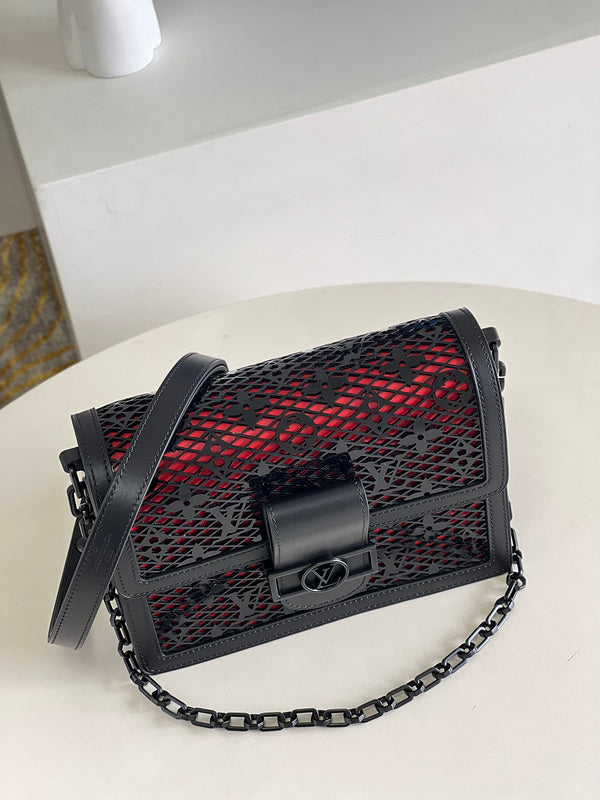 LOV - Luxurious Totes - 1697