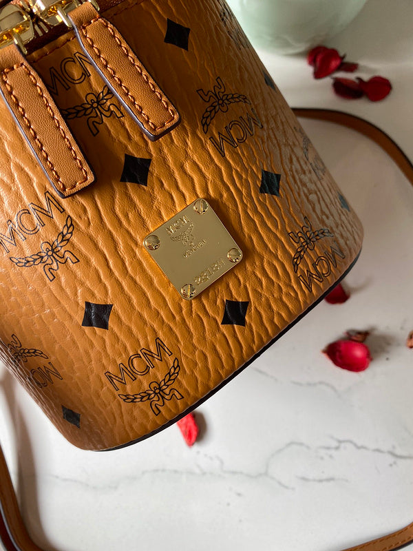 Luxurious Totes - Latest - 7745