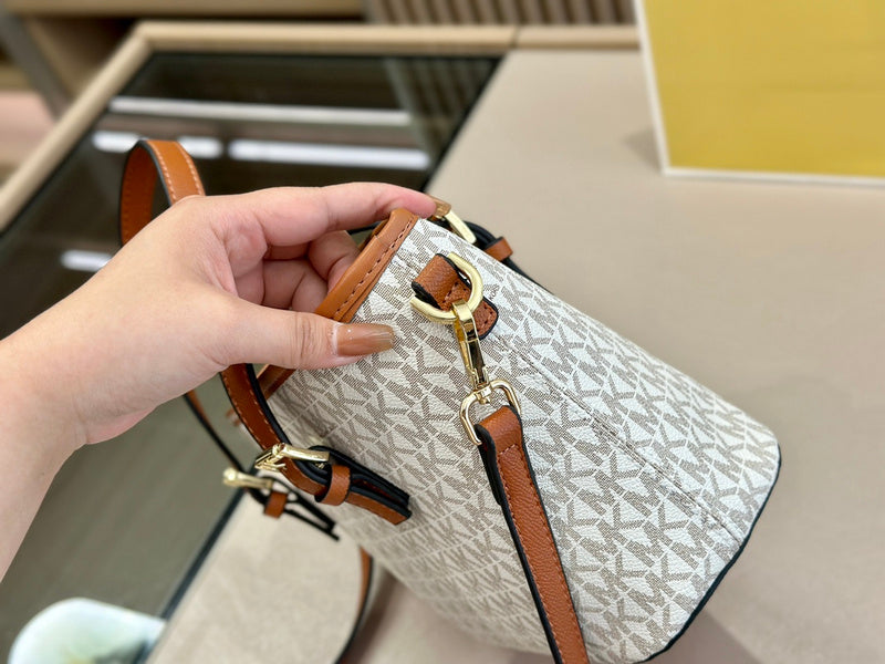 Luxurious Totes - MK-VTO Bags - 005