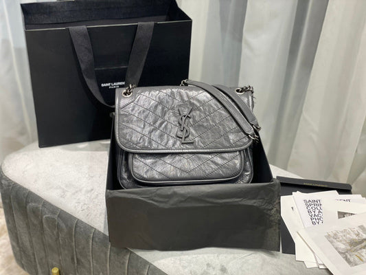 Luxurious Totes - Latest - 8555
