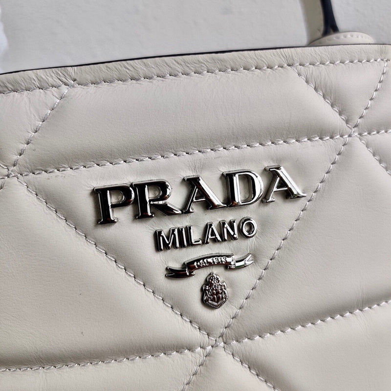 Luxurious Totes - Latest - 4711