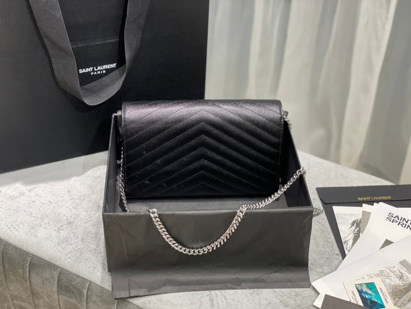 Luxurious Totes - Latest - 8370