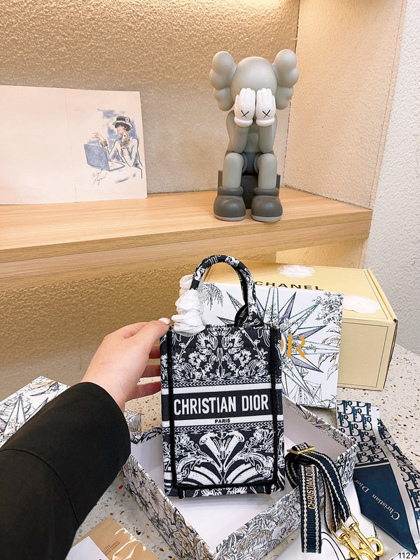 Luxurious Totes - DOR2 Bags - 119