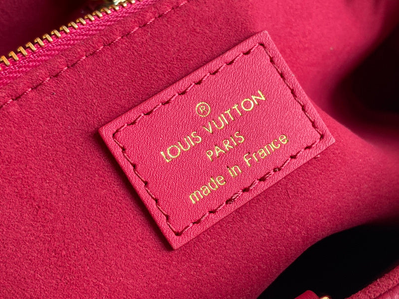LOV - Luxurious Totes - 2406
