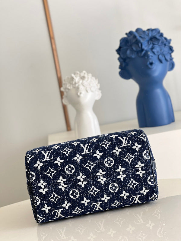 LOV - Luxurious Totes - 2066