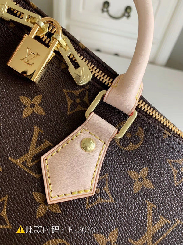 Luxurious Totes - Latest - 9710