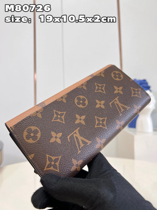 LOV - Luxurious Totes - 759