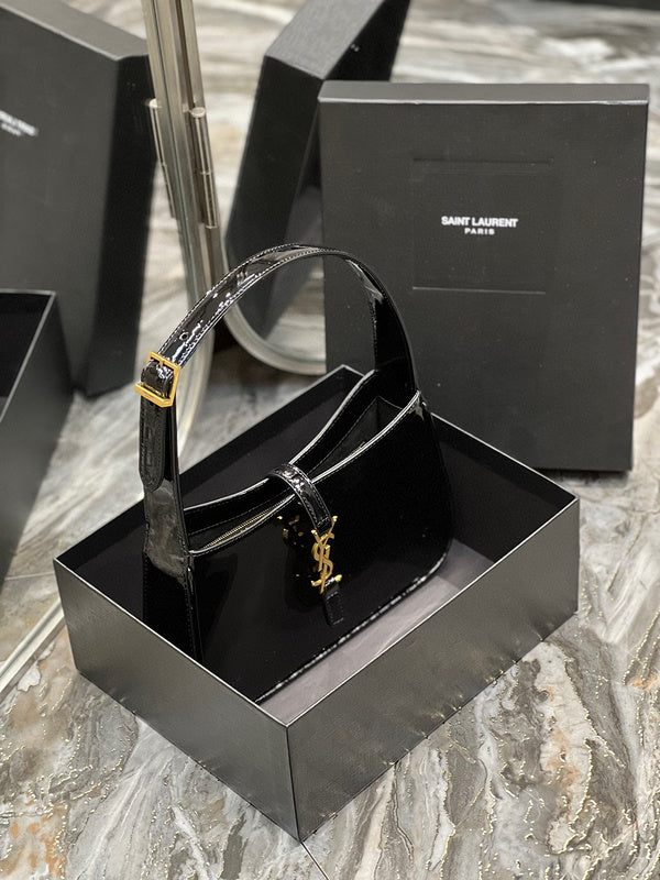 Luxurious Totes - Latest - 8067