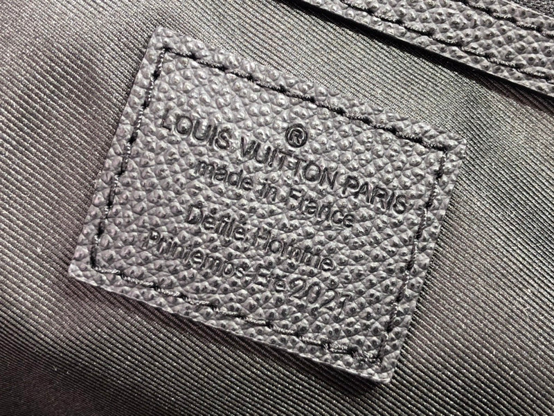 LOV - Luxurious Totes - 2220