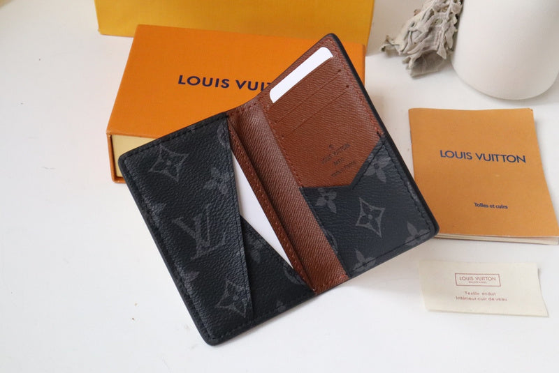 LOV - Luxurious Totes - 2385