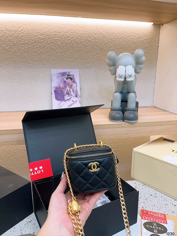 Luxurious Totes - CNL3 Bags - 040