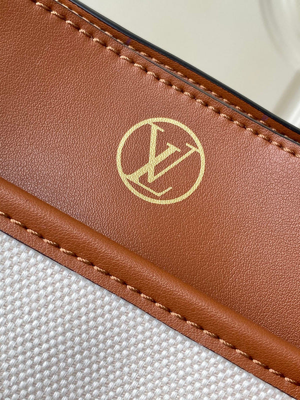 LOV - Luxurious Totes - 1540