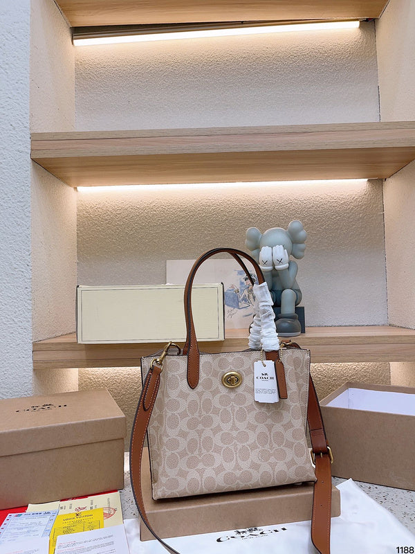 Luxurious Totes - CCH2 Bags - 093
