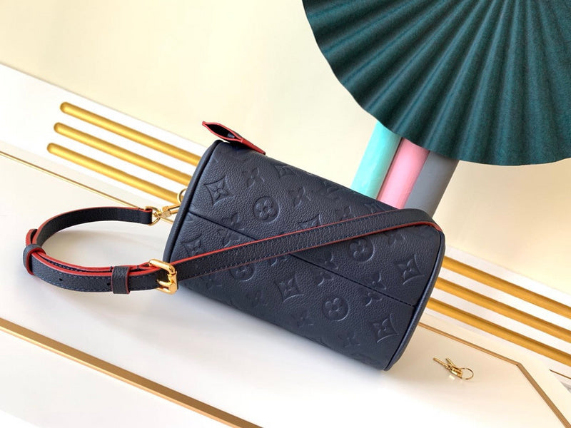 LOV - Luxurious Totes - 063