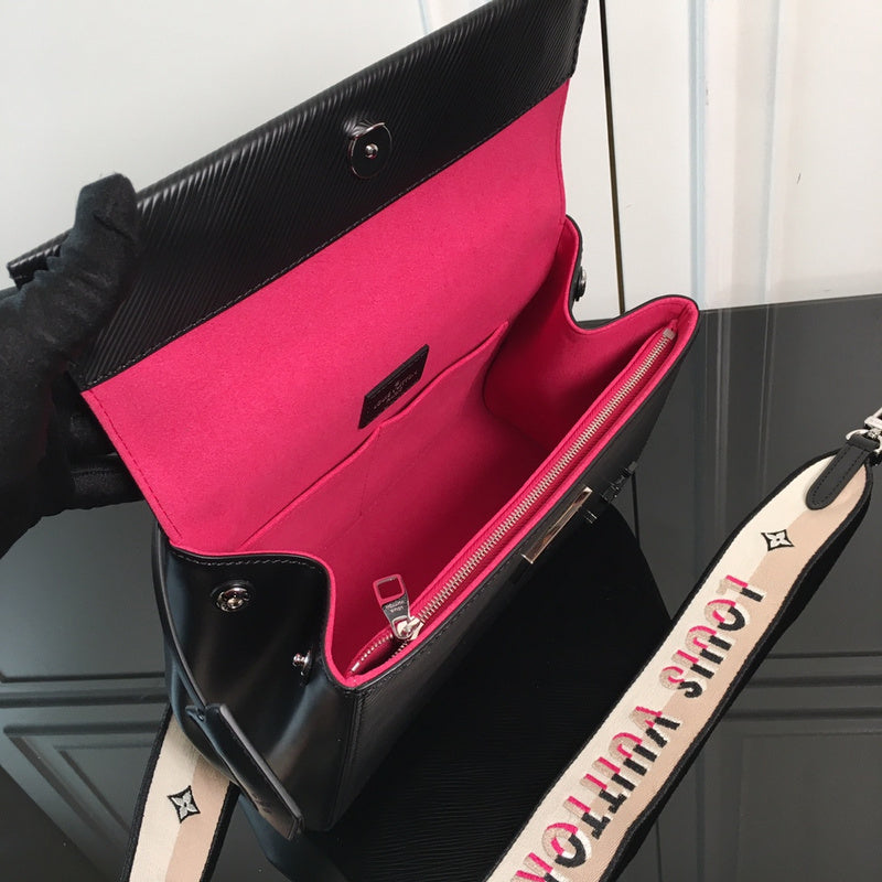 LOV - Luxurious Totes - 746