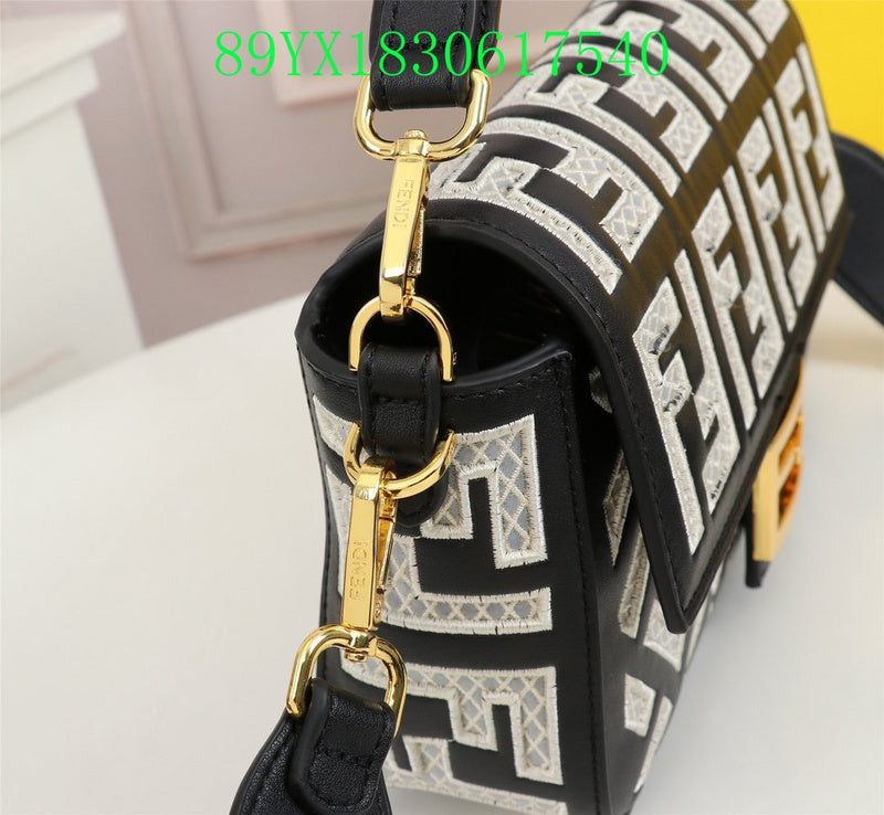 GC - Shoulder - 2983