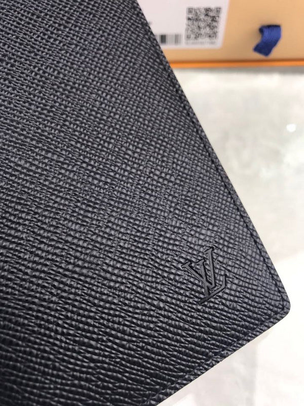 LOV - Luxurious Totes - 2305