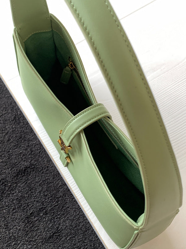 Luxurious Totes - Latest - 8600