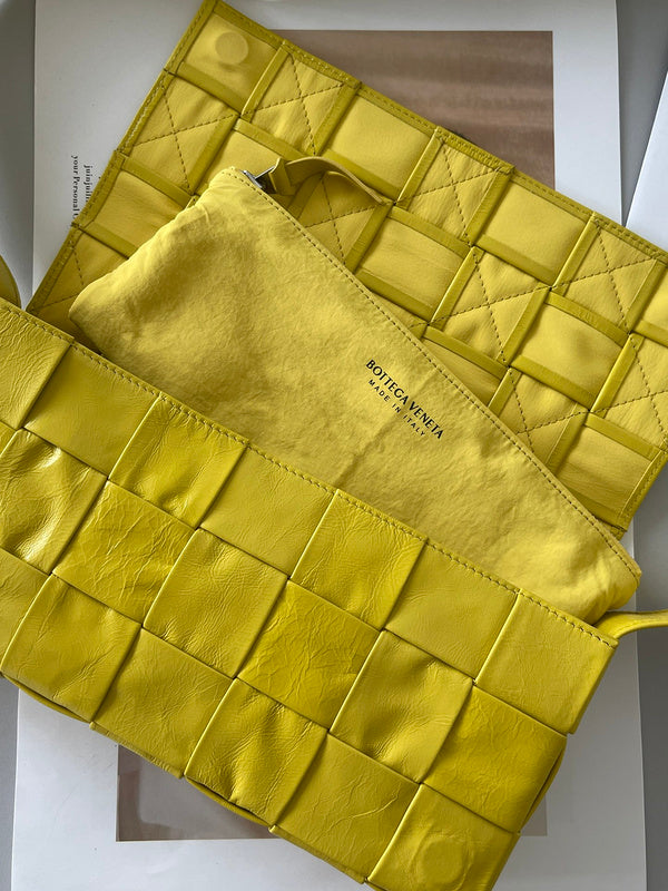 Luxurious Totes - Latest - 7004