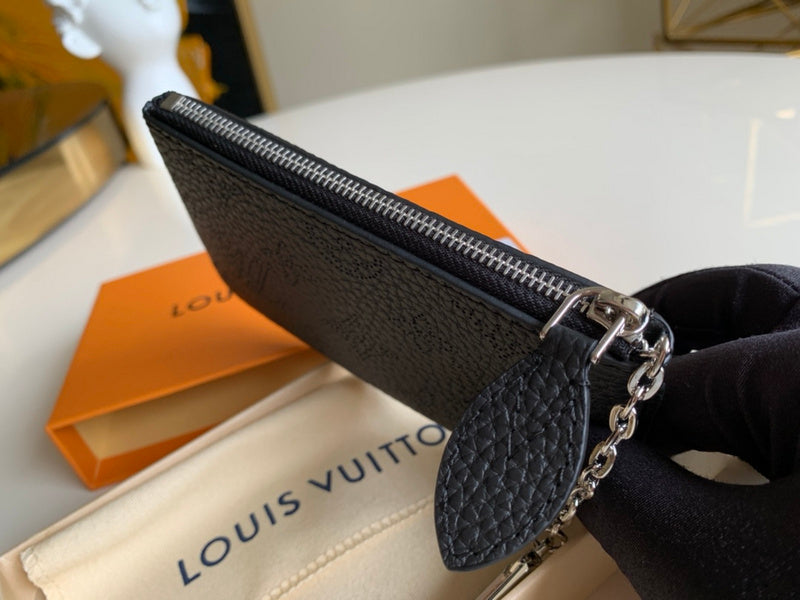 Luxurious Totes - Latest - 823