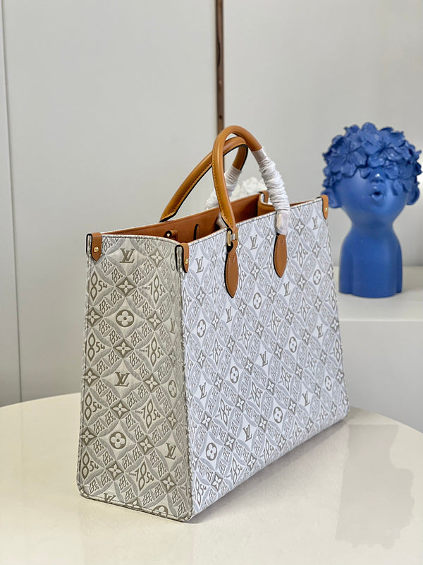 LOV - Luxurious Totes - 2012
