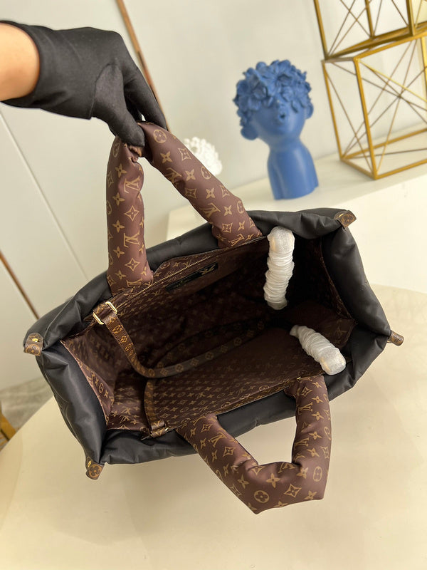 LOV - Luxurious Totes - 2116