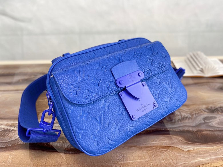 LOV - Luxurious Totes - 2294