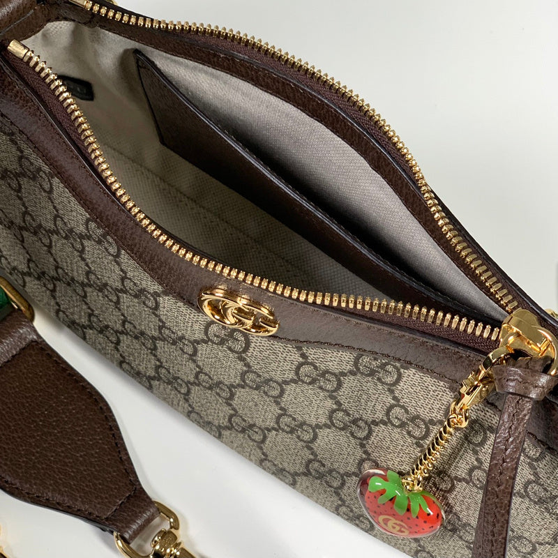 GUI - Luxurious Totes - 610