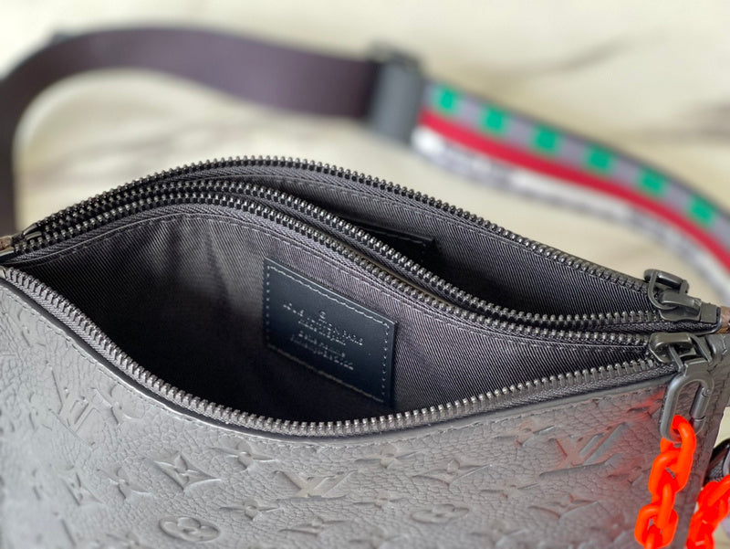 LOV - Luxurious Totes - 1842