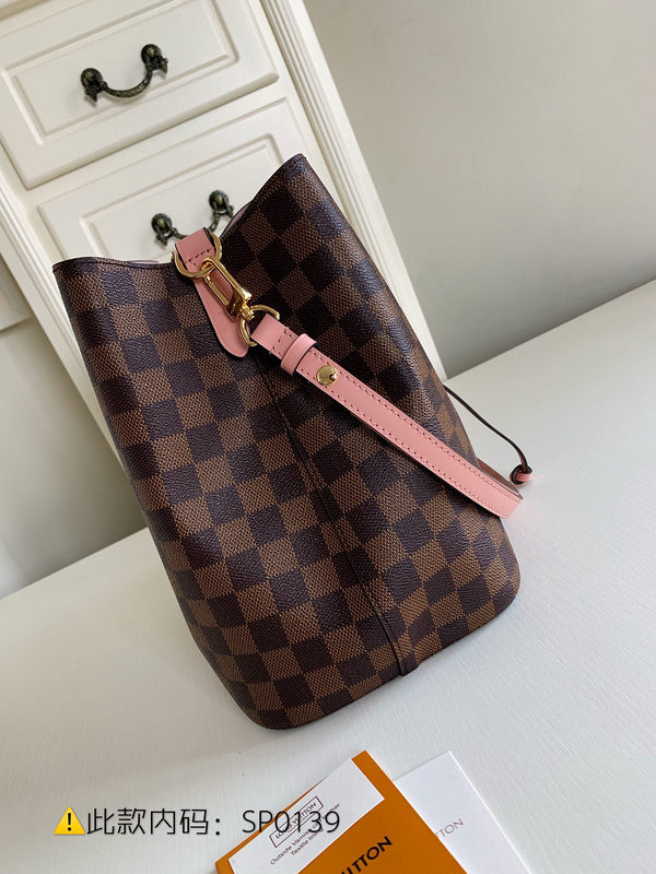 Luxurious Totes - Latest - 9763