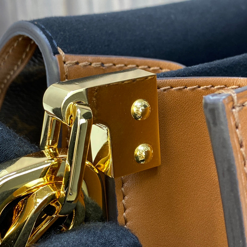 LOV - Luxurious Totes - 965