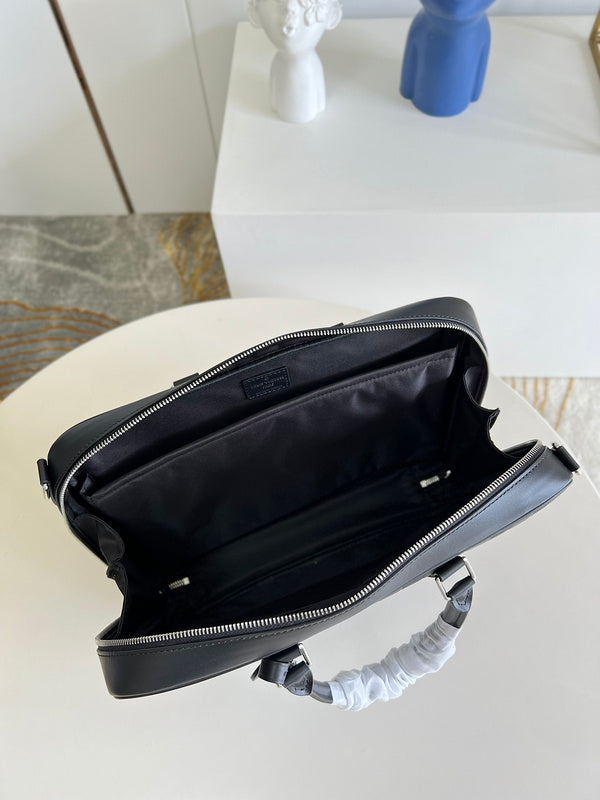 LOV - Luxurious Totes - 1840