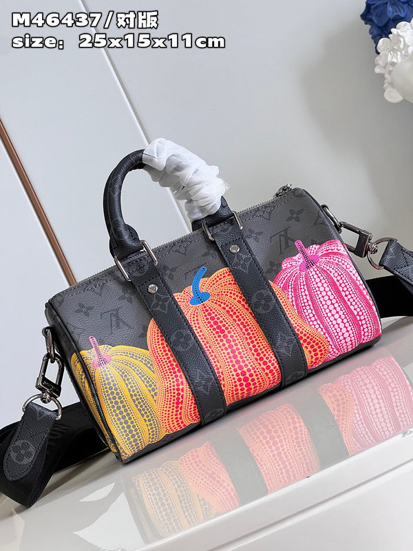 LOV - Luxurious Totes - 298