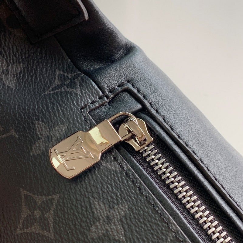 LOV - Luxurious Totes - 1684