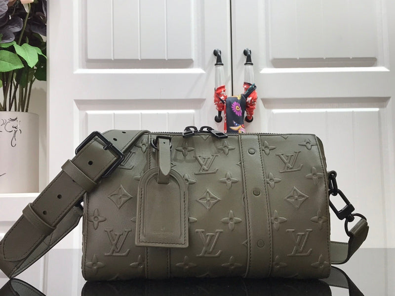 LOV - Luxurious Totes - 2201