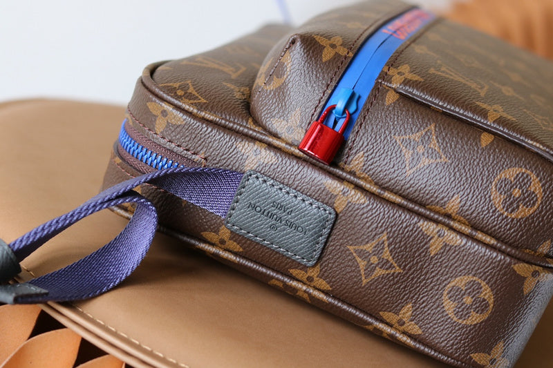 LOV - Luxurious Totes - 2041
