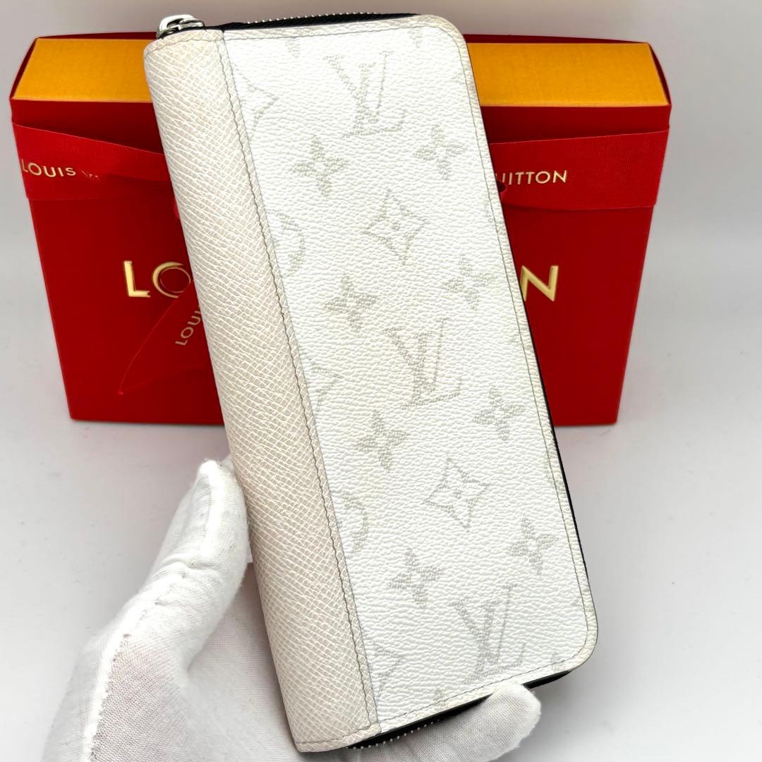 Louis Vuitton Box Wallet White Taigarama