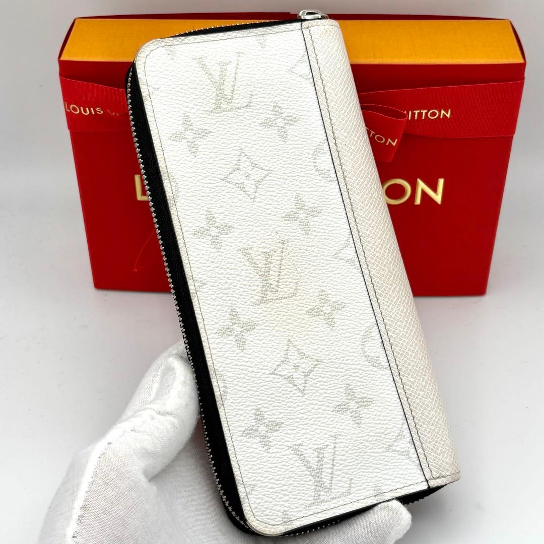 Louis Vuitton Box Wallet White Taigarama
