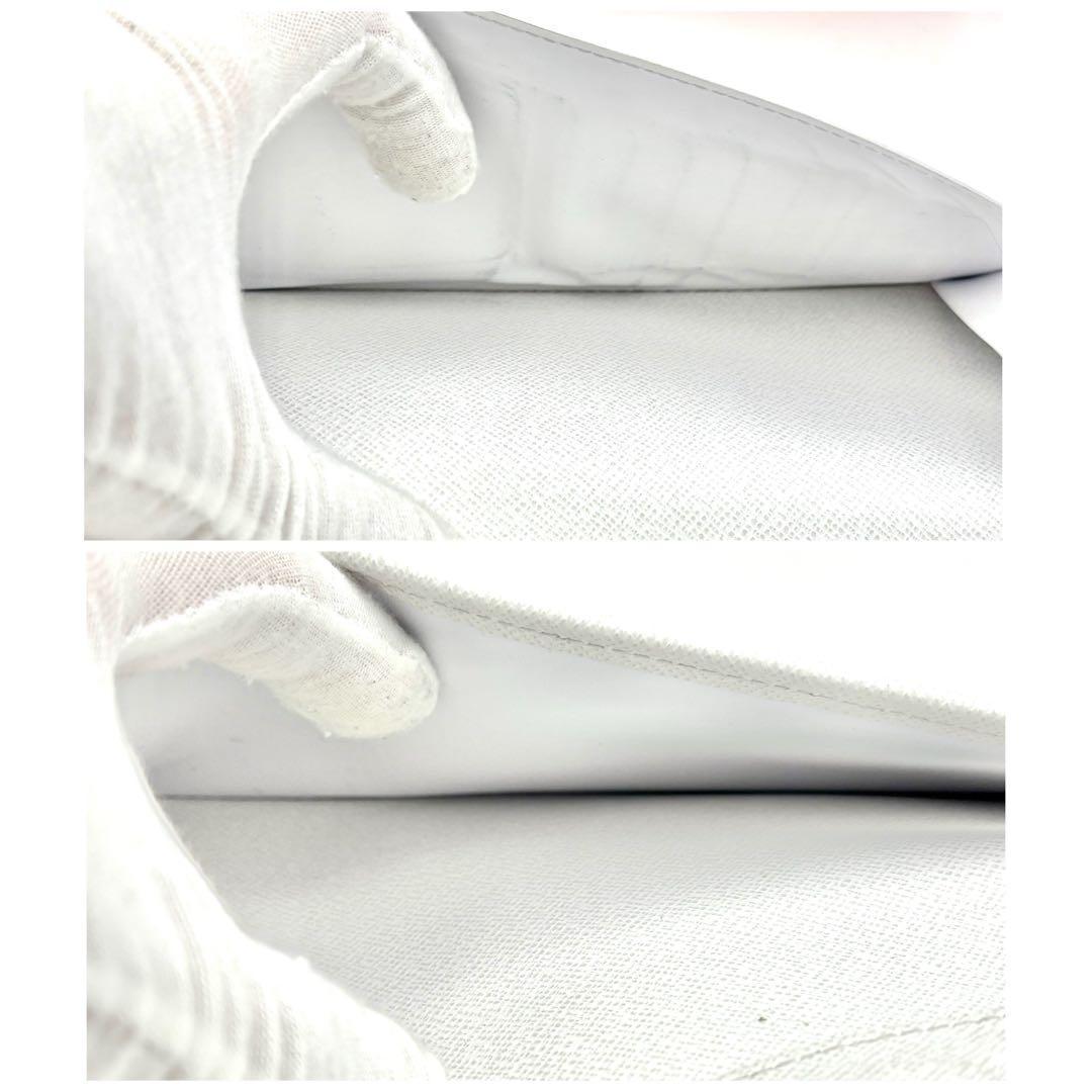 Louis Vuitton Box Wallet White Taigarama