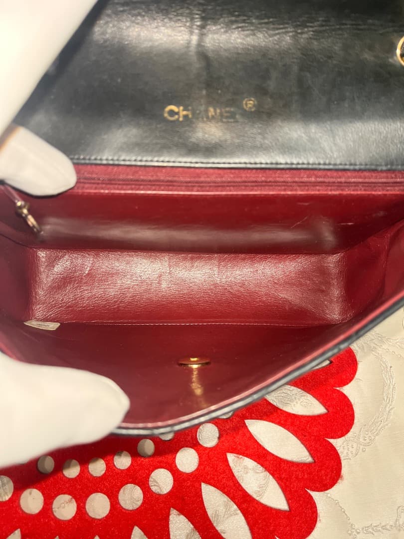 Chanel Quilted Che Shoulder Bag
