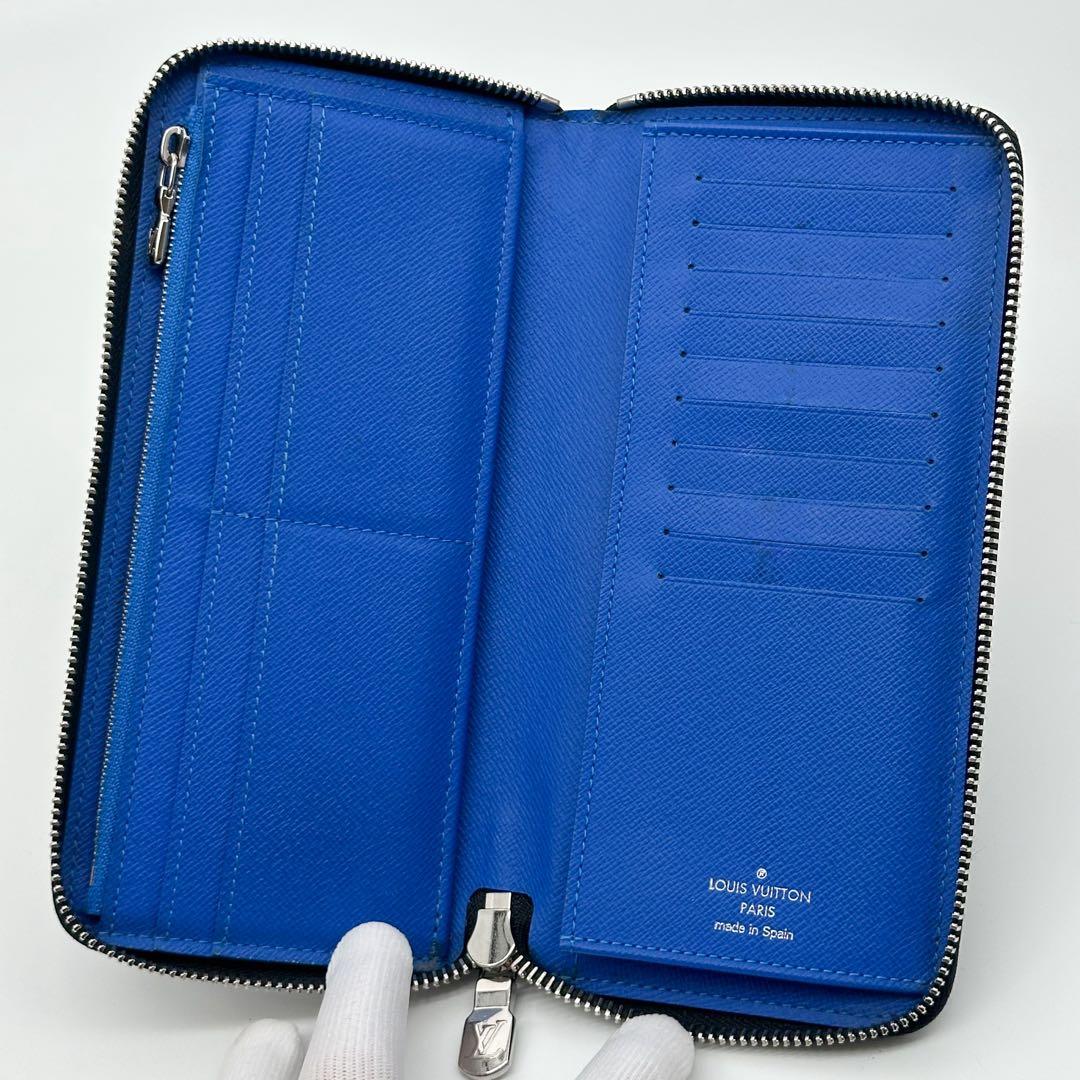 Louis Vuitton Zippy Wallet Vertical Taiga